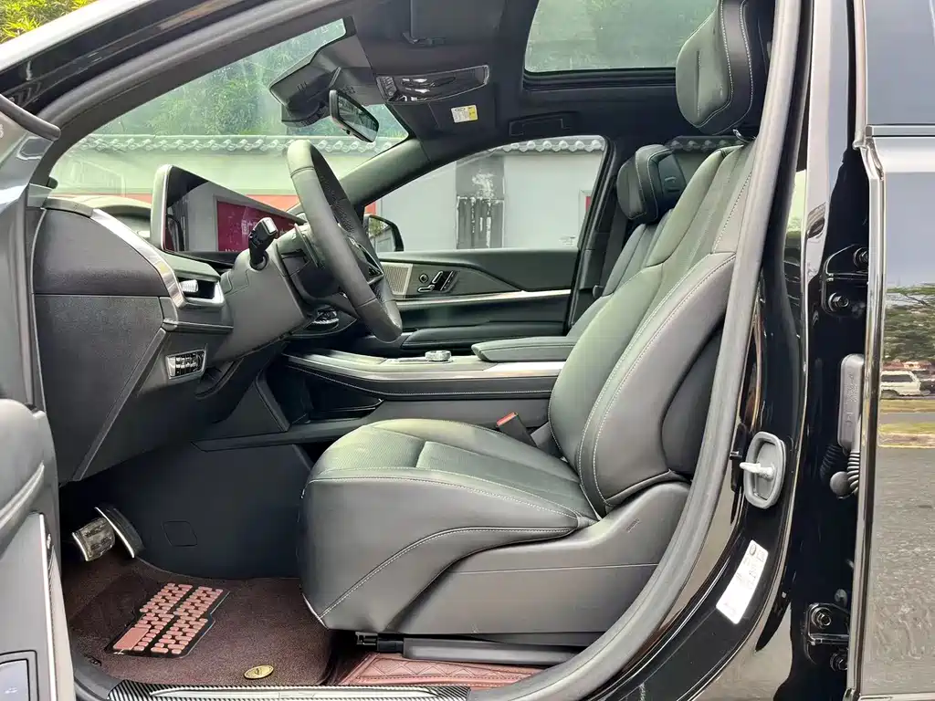 Cadillac XT5 — фото 5
