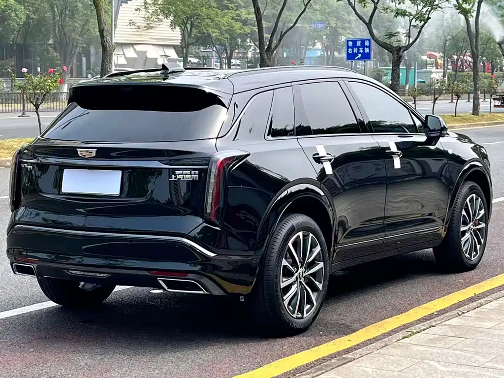 Cadillac XT5 — фото 9
