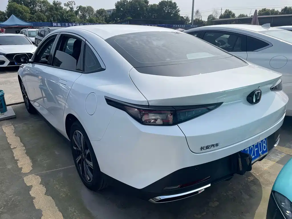 Changan Eado — фото 17