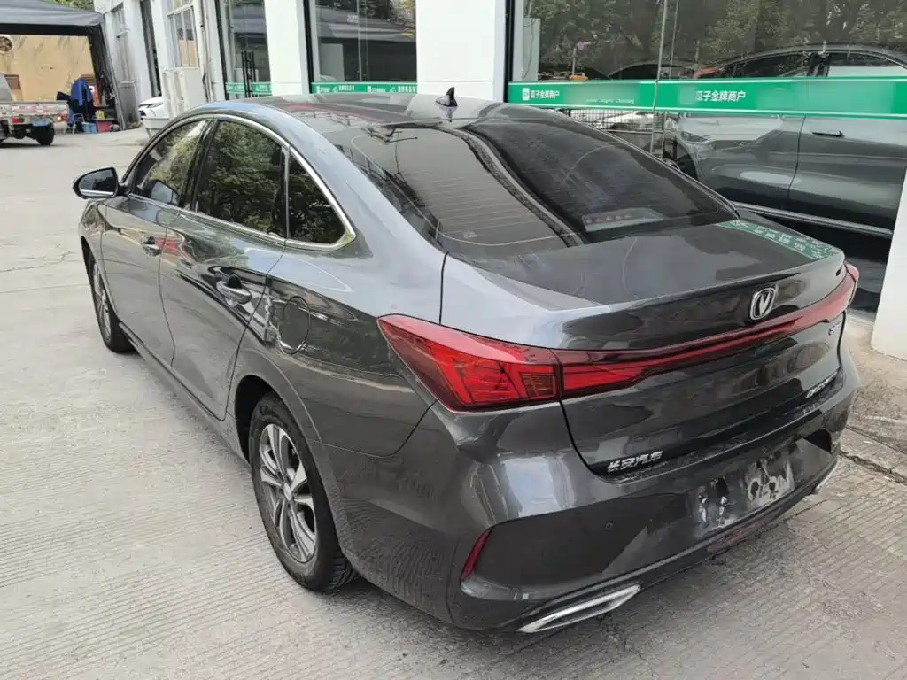 Changan Eado — фото 5