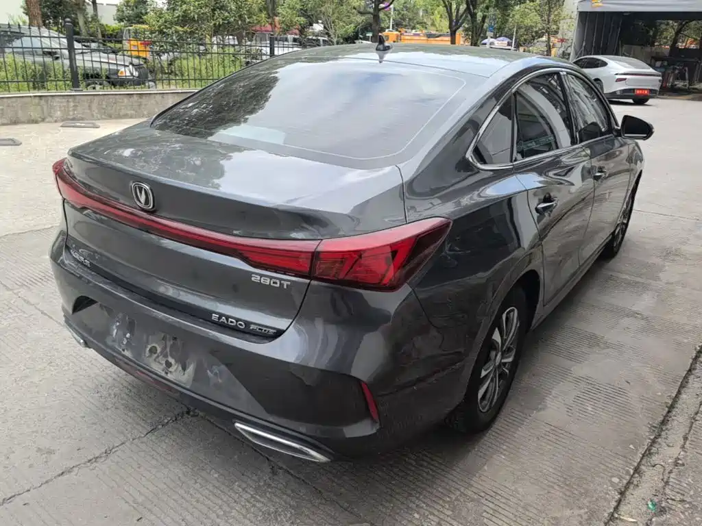Changan Eado — фото 7