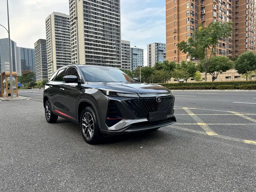 Changan CS75 PLUS — фото 3
