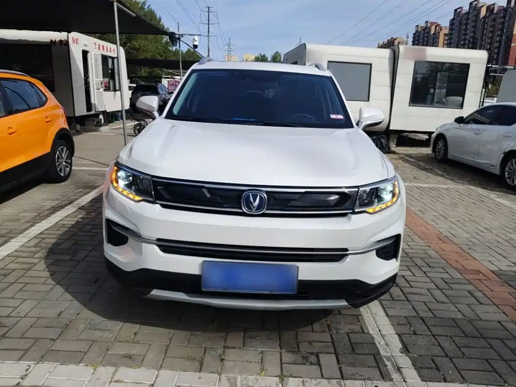 Changan CS35PLUS — фото 3