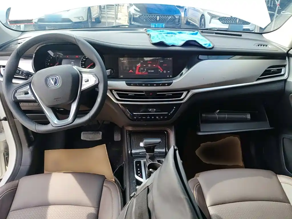 Changan CS35PLUS — фото 10