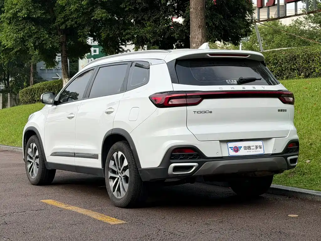 Chery Tiggo 8 — фото 4