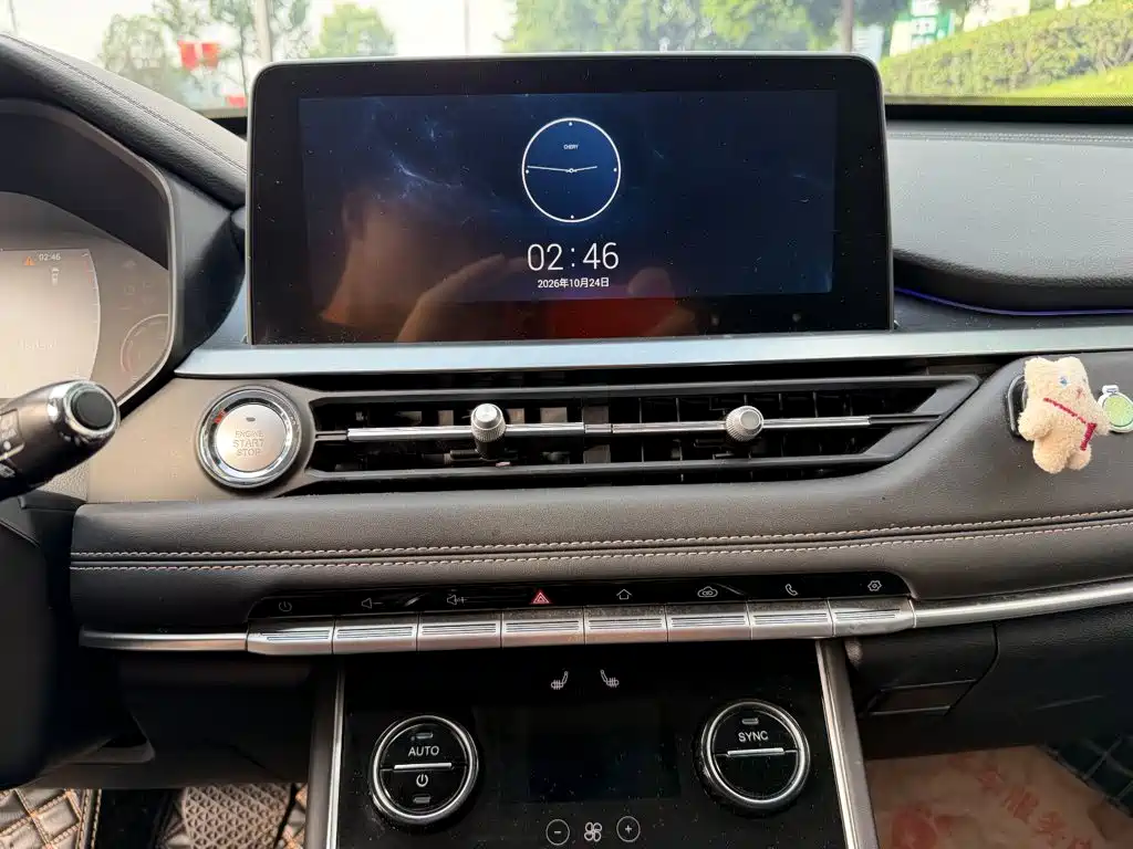 Chery Tiggo 8 — фото 10