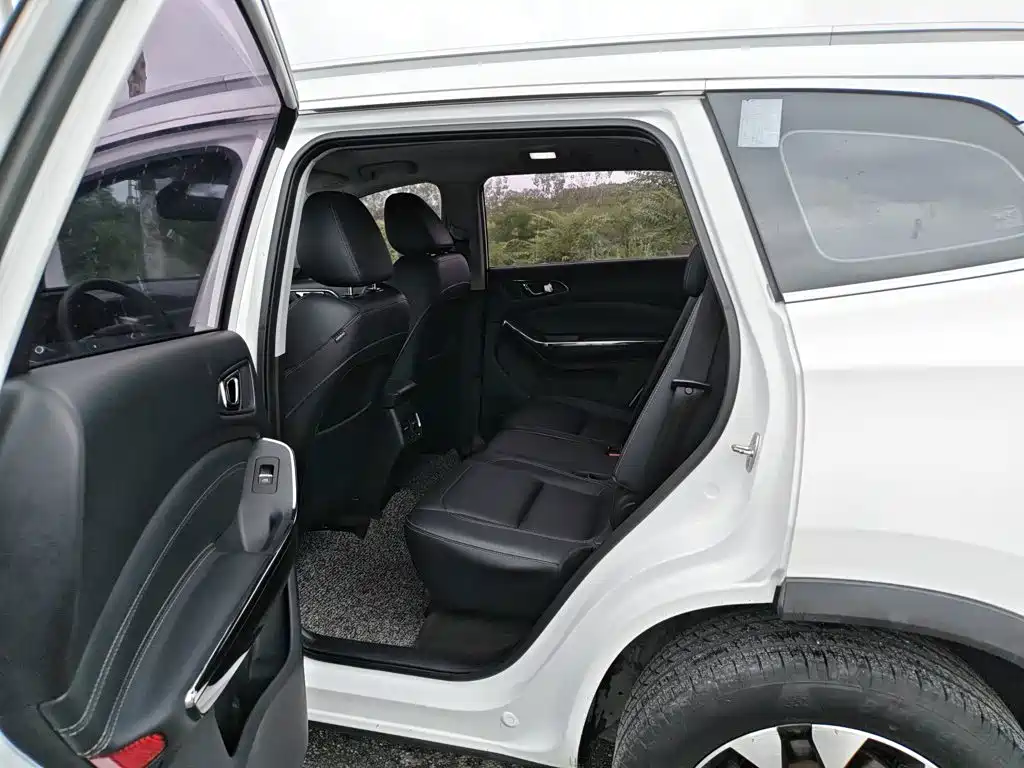 Chery Tiggo 8 — фото 18