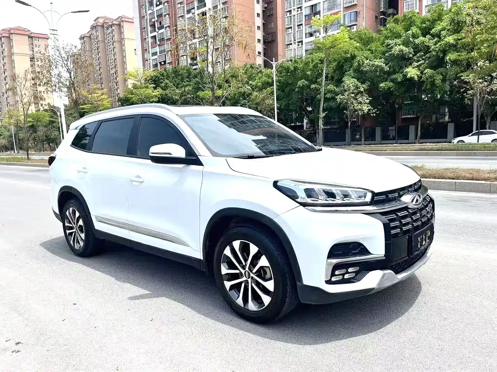 Chery Tiggo 8 — фото 3