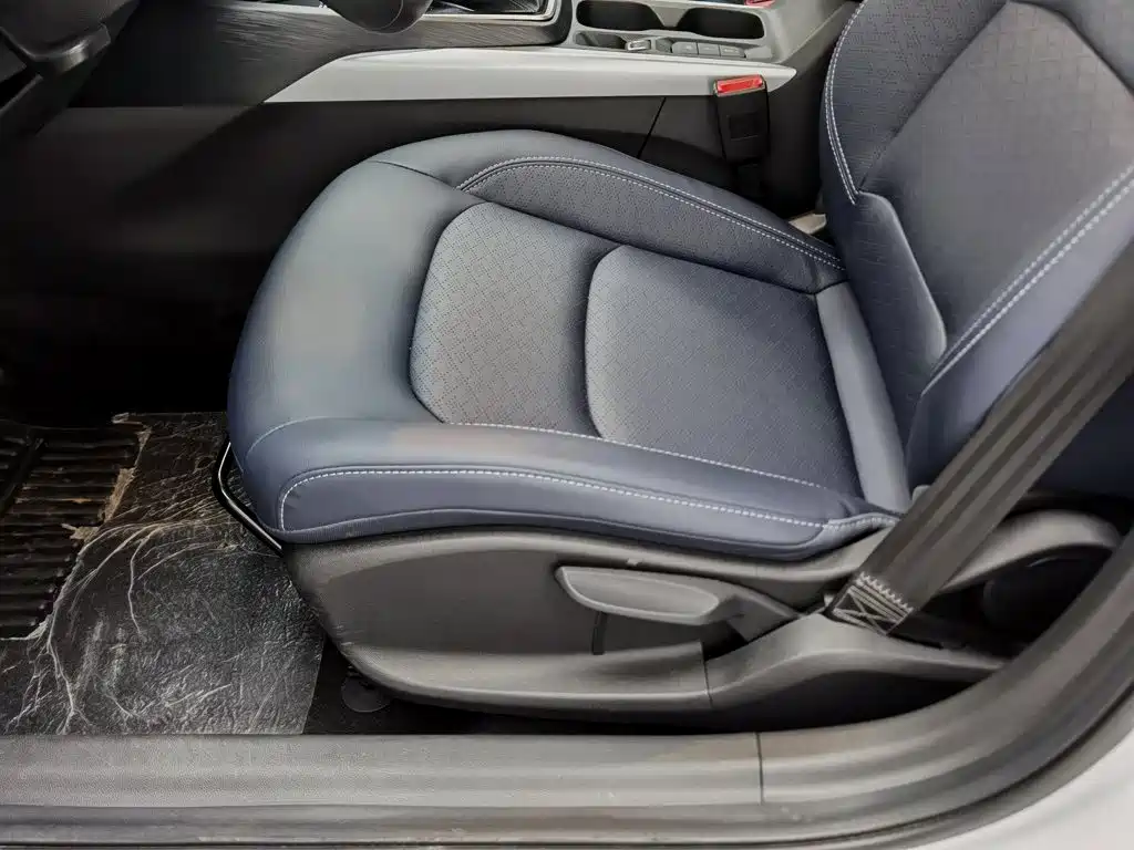 Chevrolet Monza — фото 20