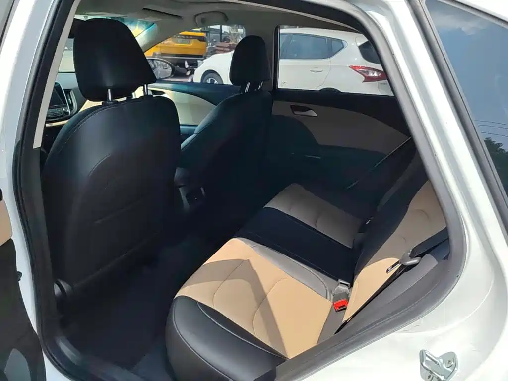 Chevrolet Monza — фото 17