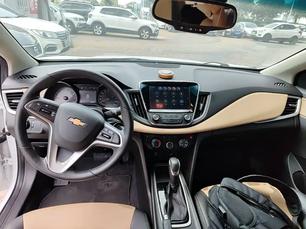 Chevrolet Monza — фото 10