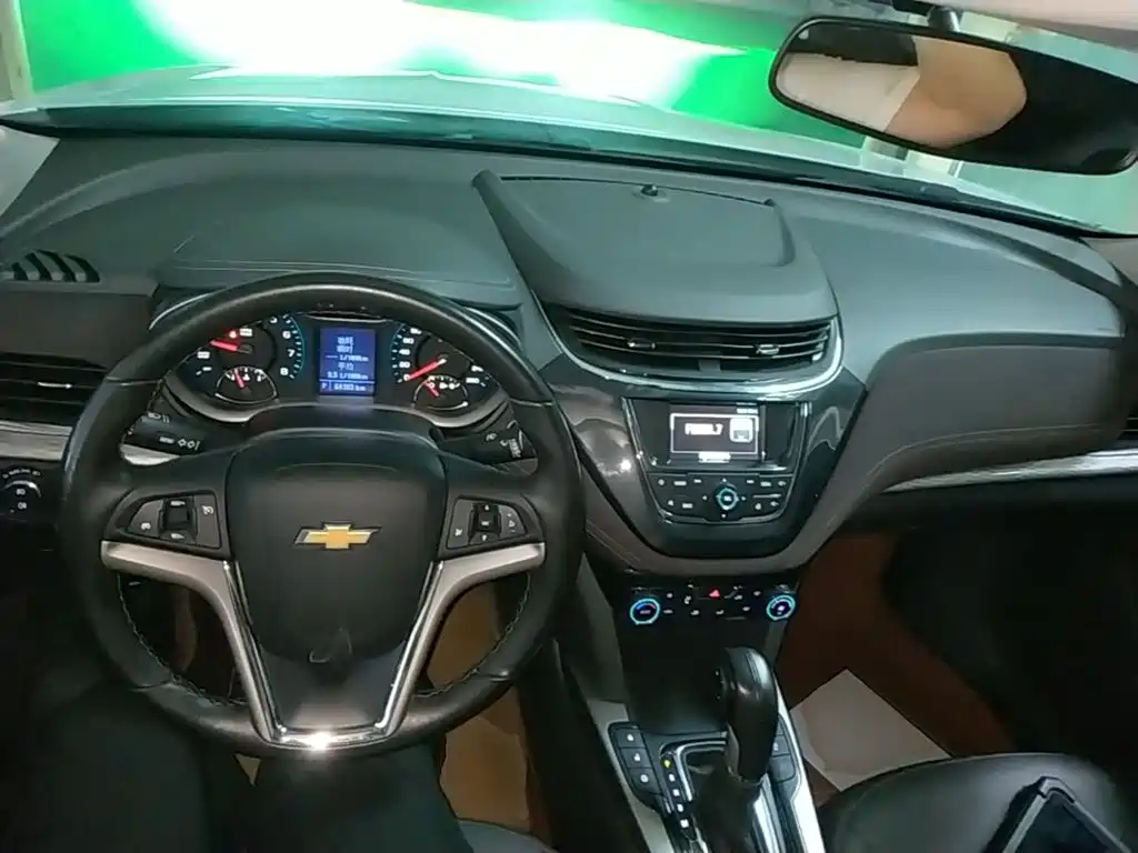 Chevrolet Malibu — фото 10