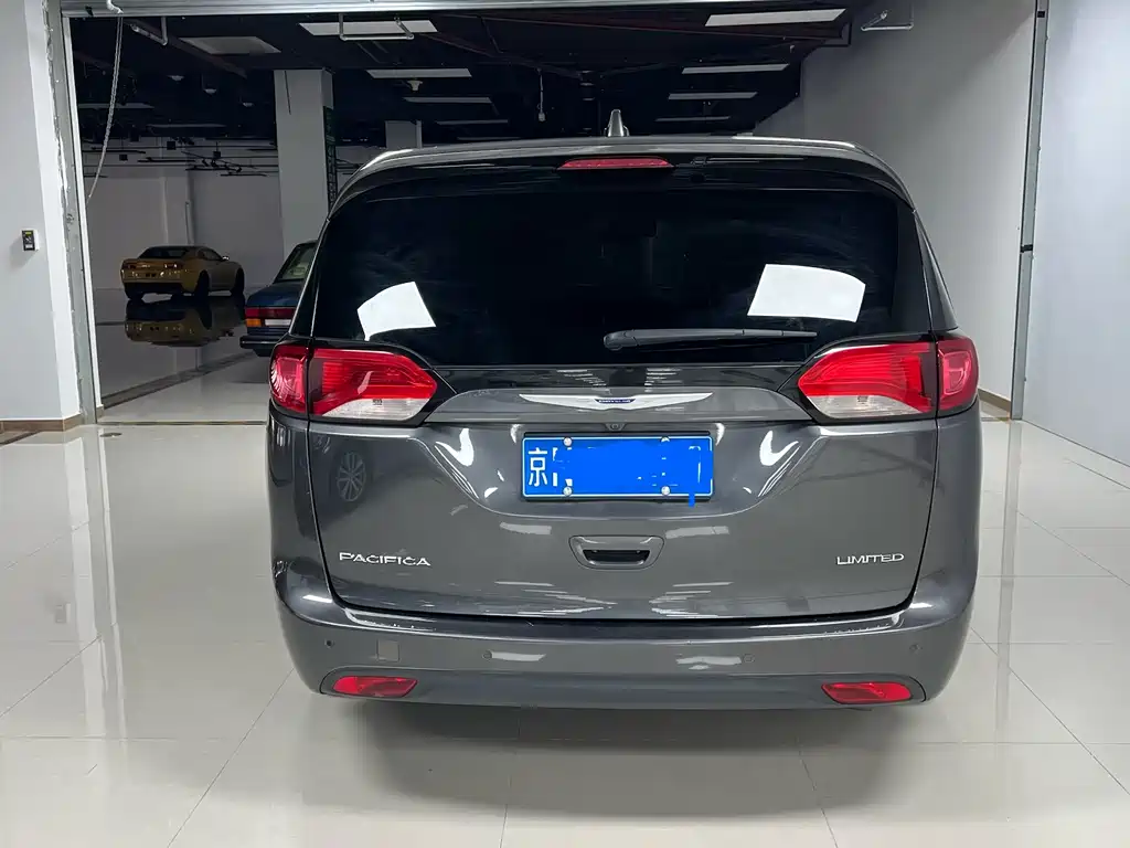 Chrysler Grand Voyager (Import) — фото 4