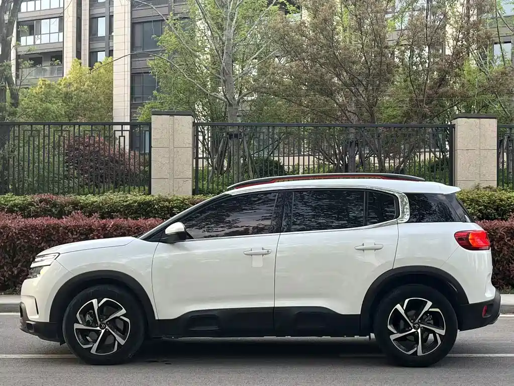 Citroen C5 AIRCROSS — фото 8