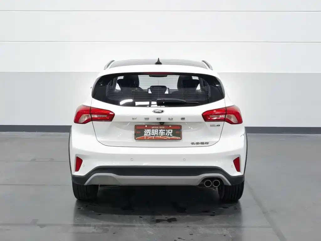 Ford Focus Active — фото 4