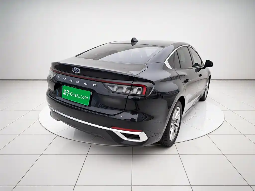 Ford Mondeo — фото 4