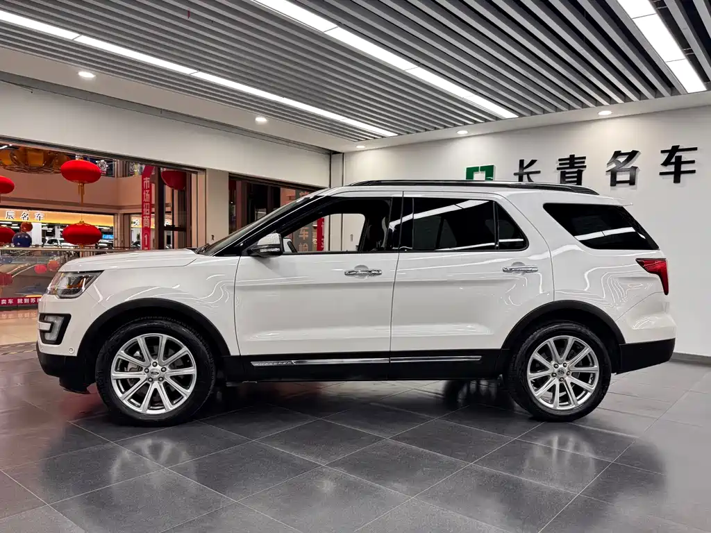 Ford Explorer (Import) — фото 3