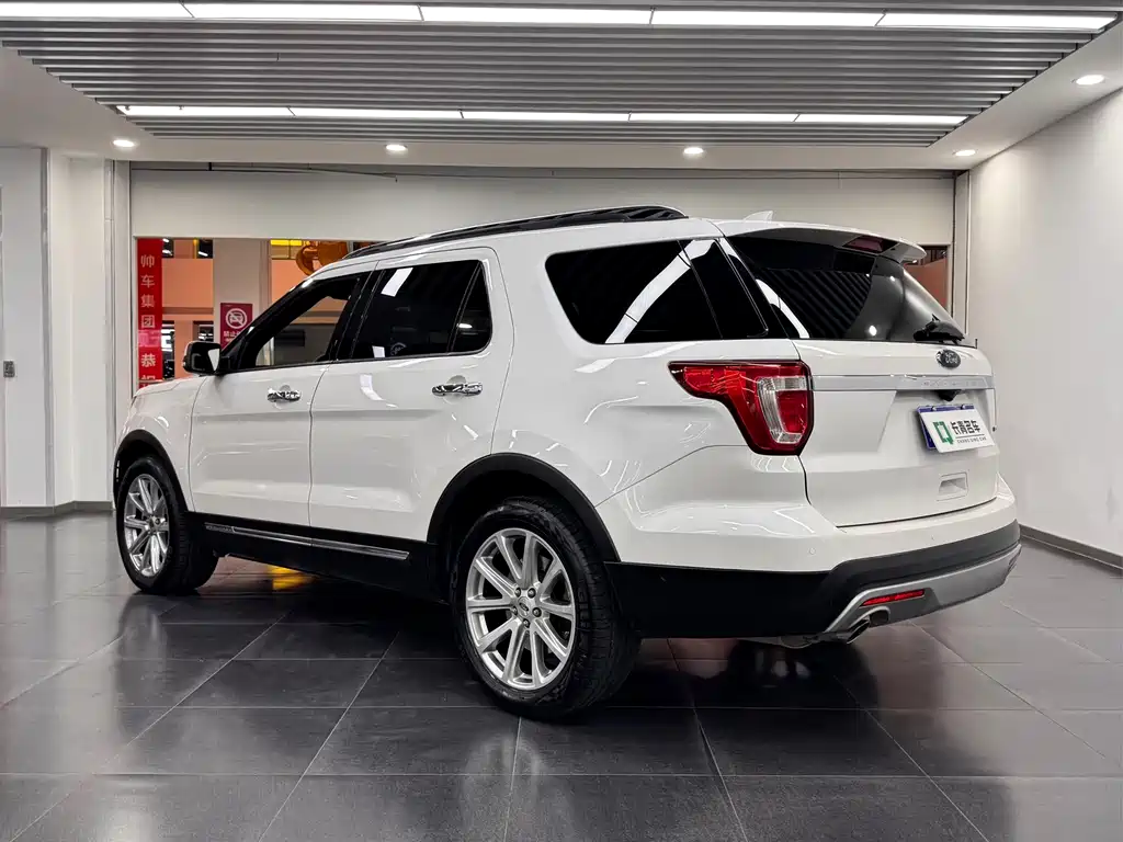 Ford Explorer (Import) — фото 4