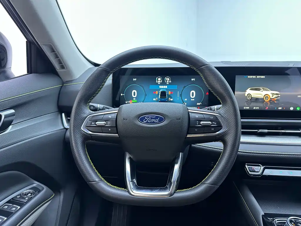 Ford Equator Sport — фото 15