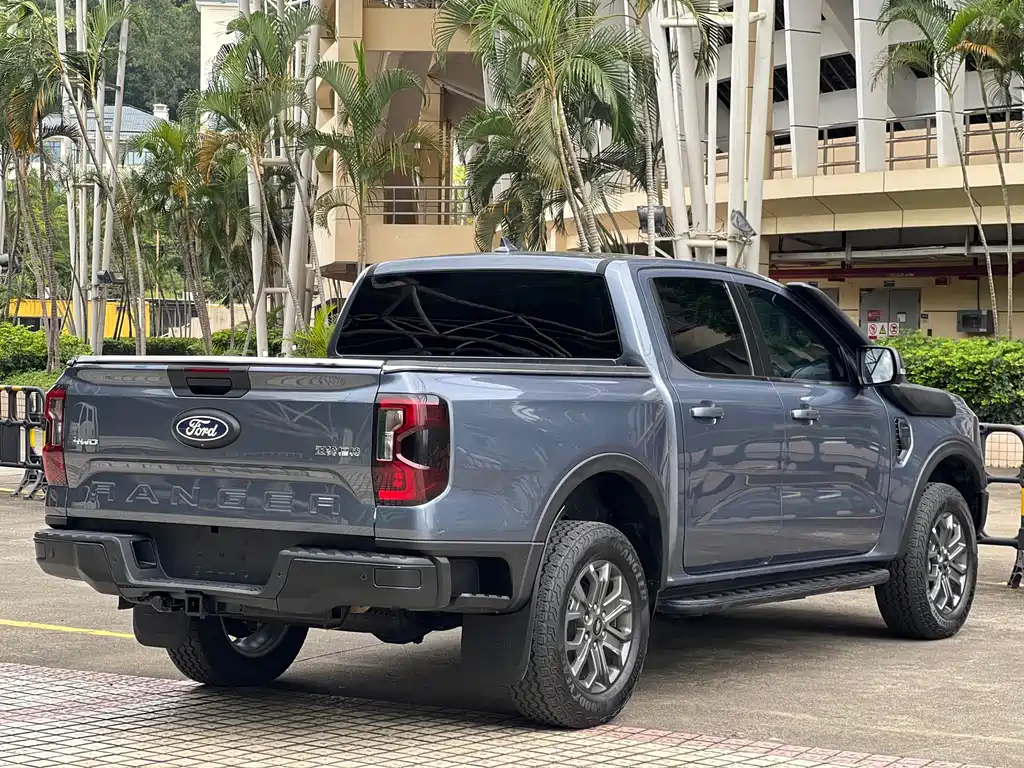 Ford Ranger — фото 15
