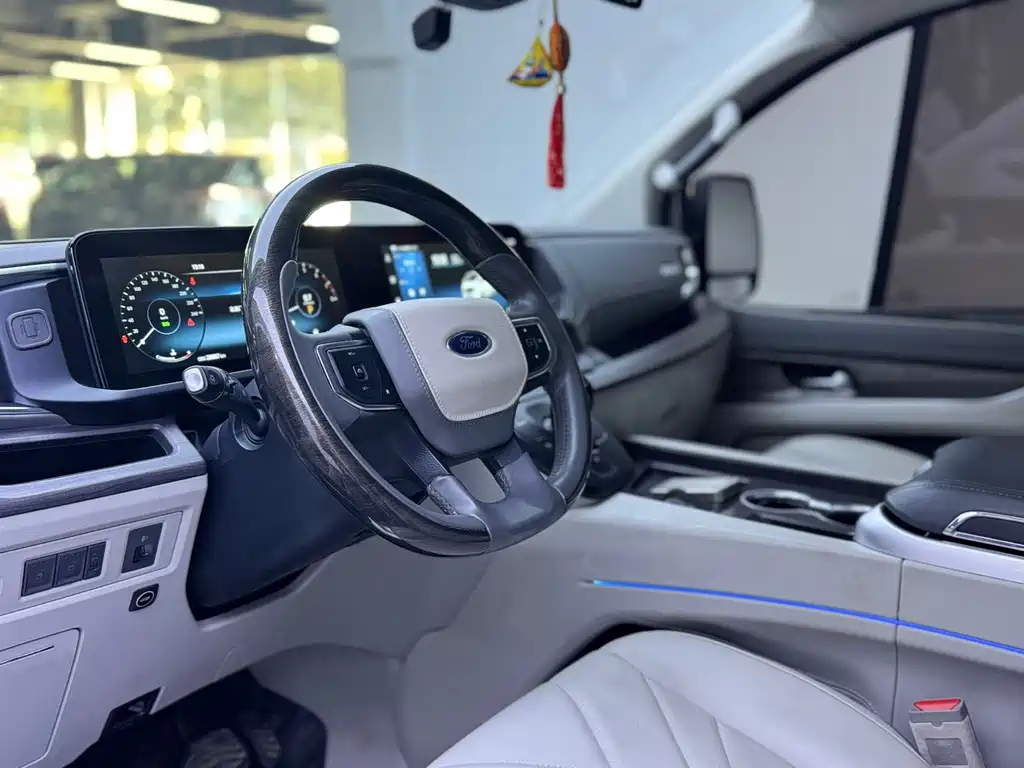 Ford Tourneo — фото 4