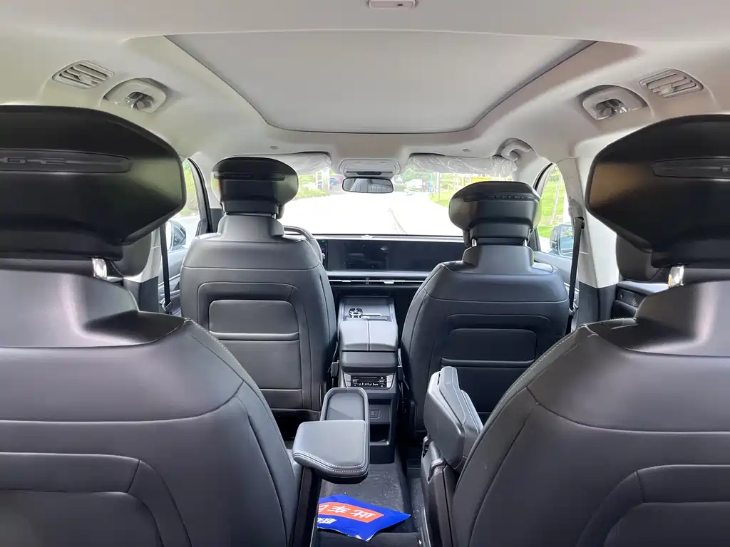 Ford Edge — фото 13