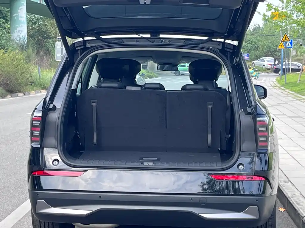 Ford Edge — фото 17