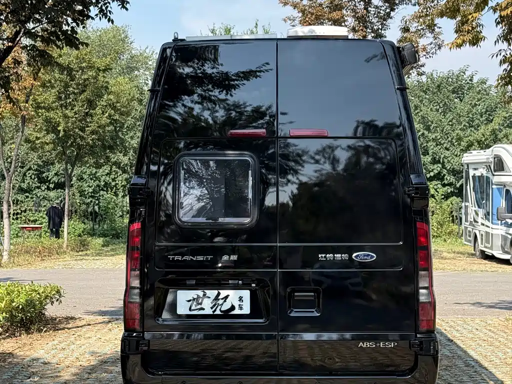 Ford Transit Custom — фото 5