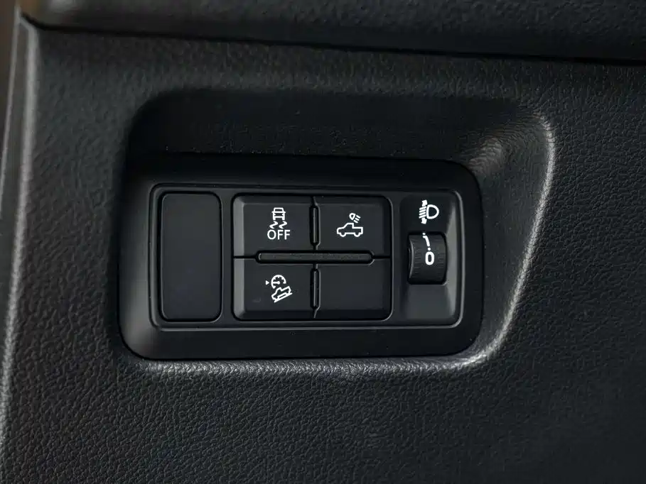 Ford Ranger — фото 15
