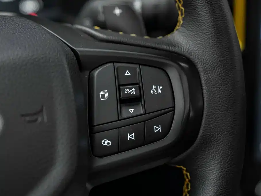 Ford Ranger — фото 10