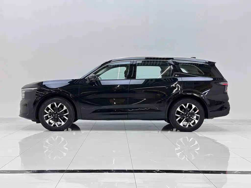 Ford Edge — фото 6