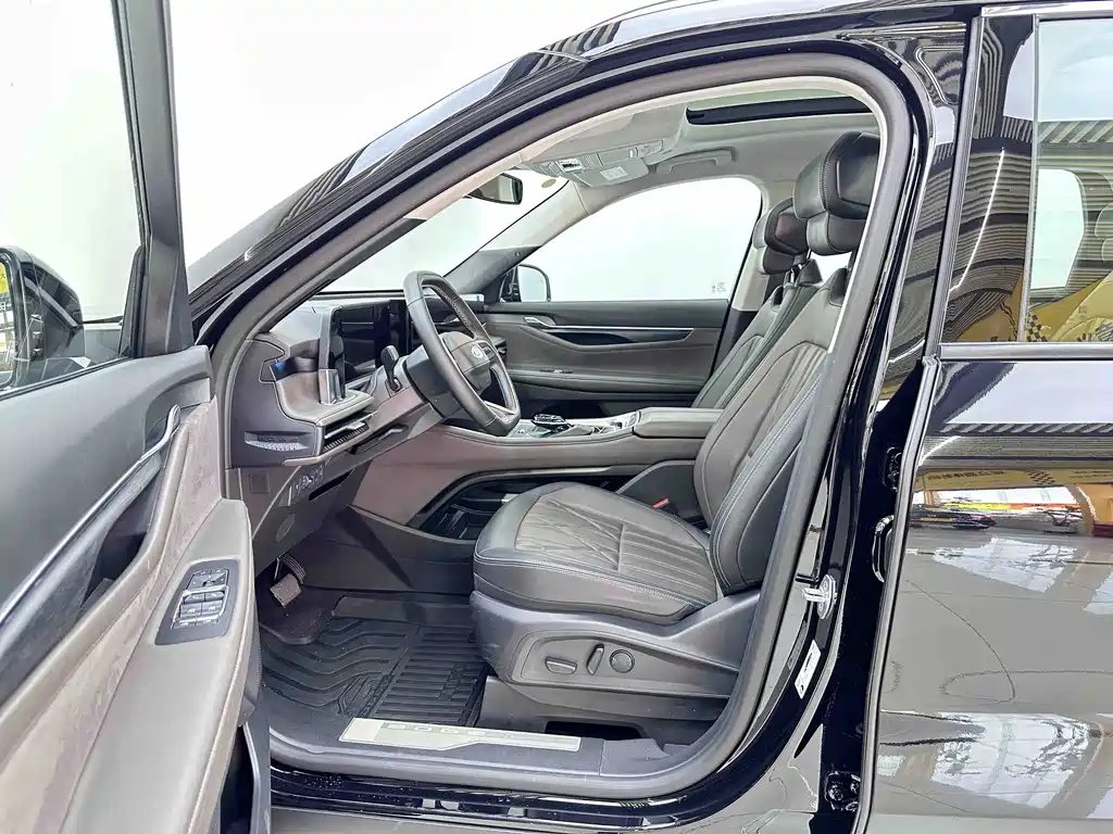 Ford Edge — фото 9