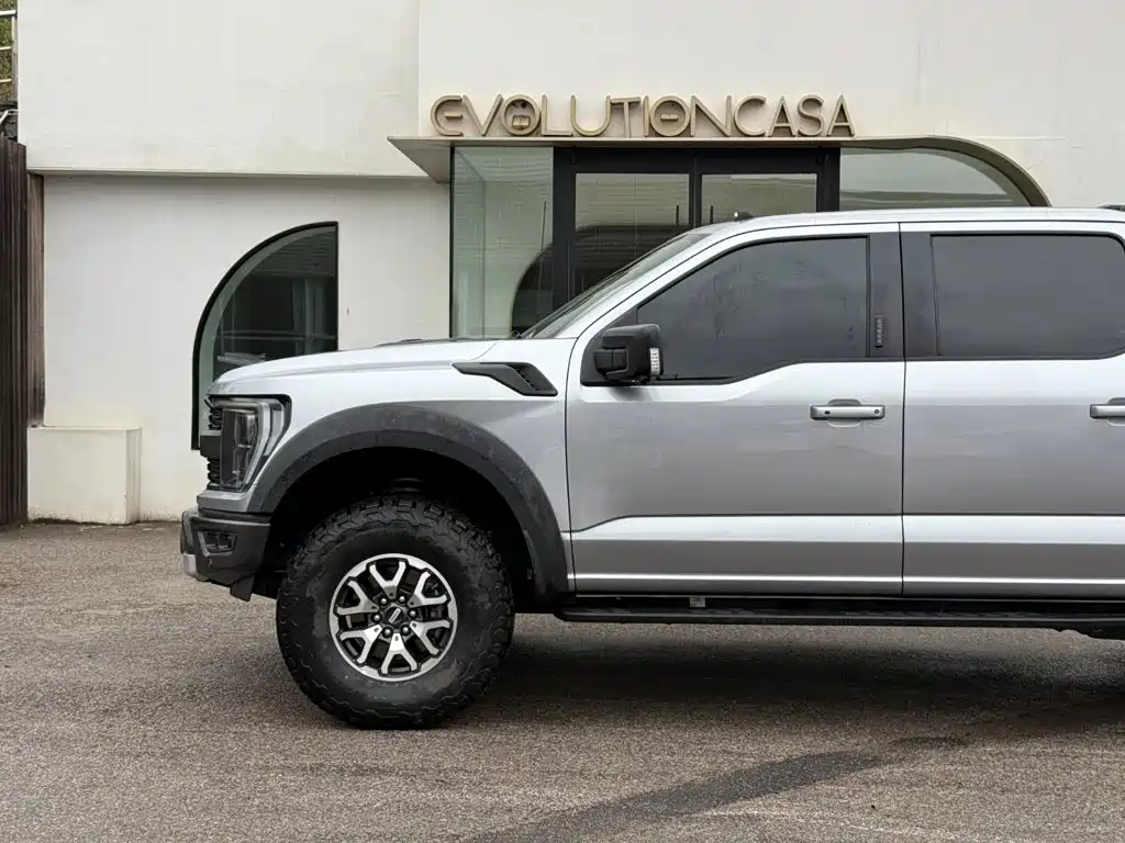 Ford F-150 Raptor — фото 5