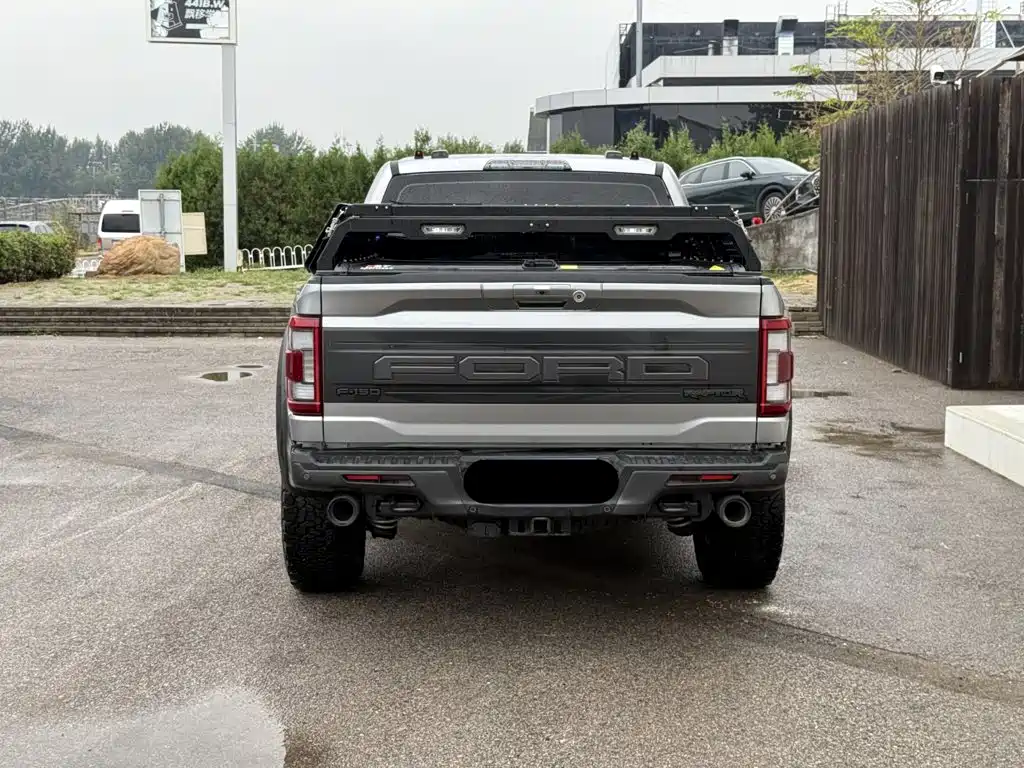 Ford F-150 Raptor — фото 9