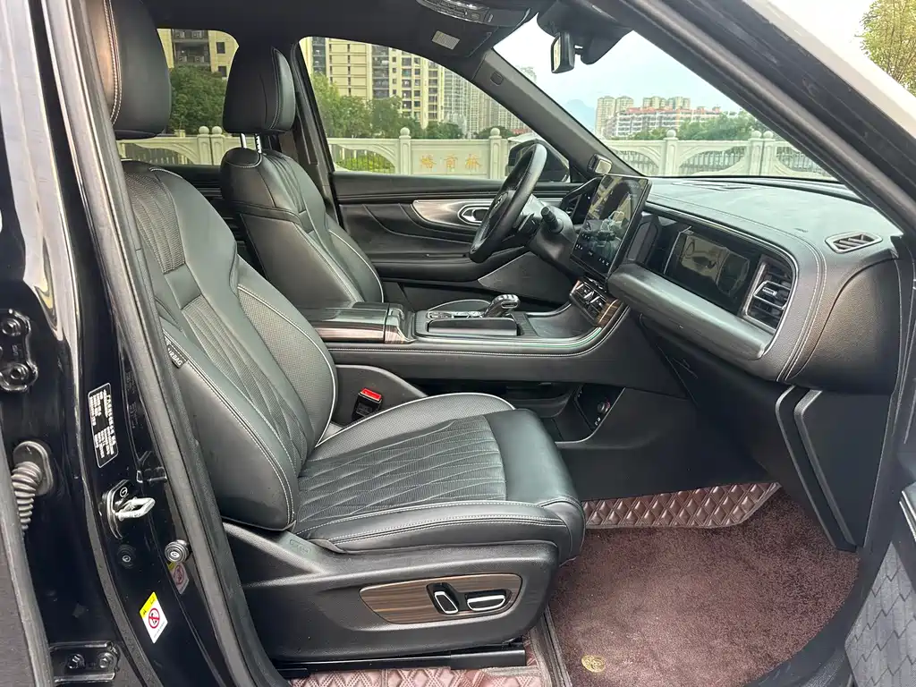GAC Motor Trumpchi GS8 — фото 14