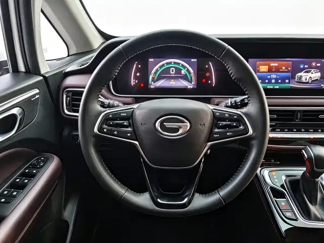 GAC Motor Trumpchi M6 — фото 8