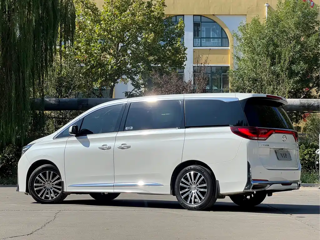 GAC Motor Trumpchi M8 — фото 3
