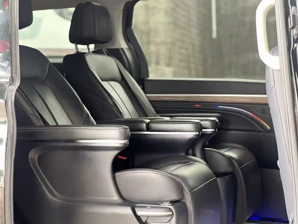 GAC Motor Trumpchi M8 — фото 13