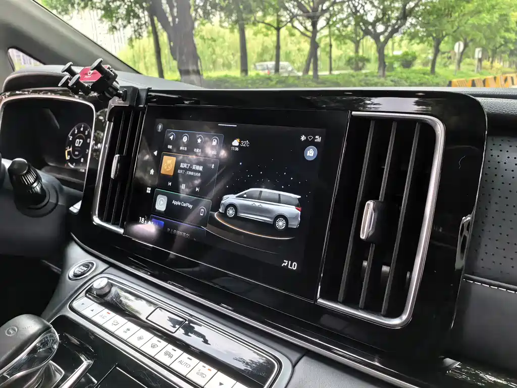 GAC Motor Trumpchi M8 — фото 14