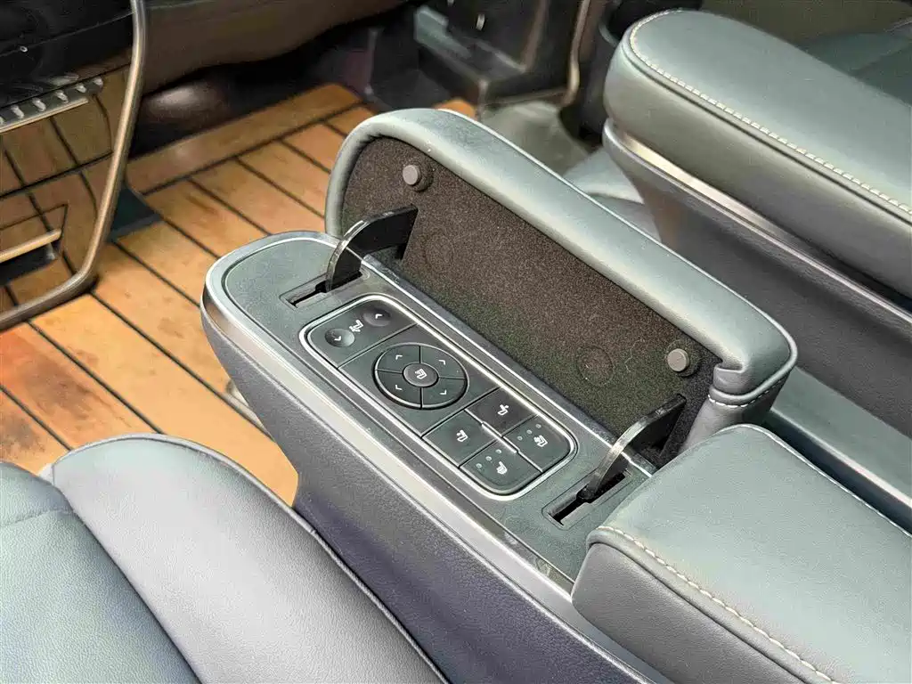 GAC Motor Trumpchi M8 — фото 7