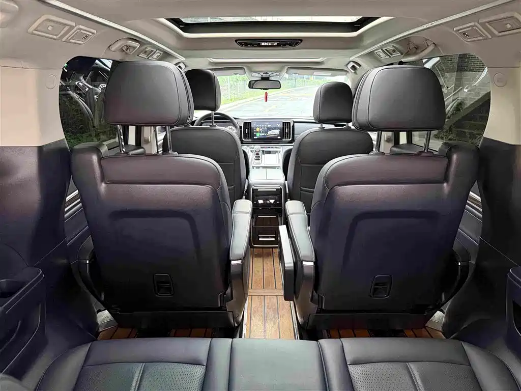 GAC Motor Trumpchi M8 — фото 8