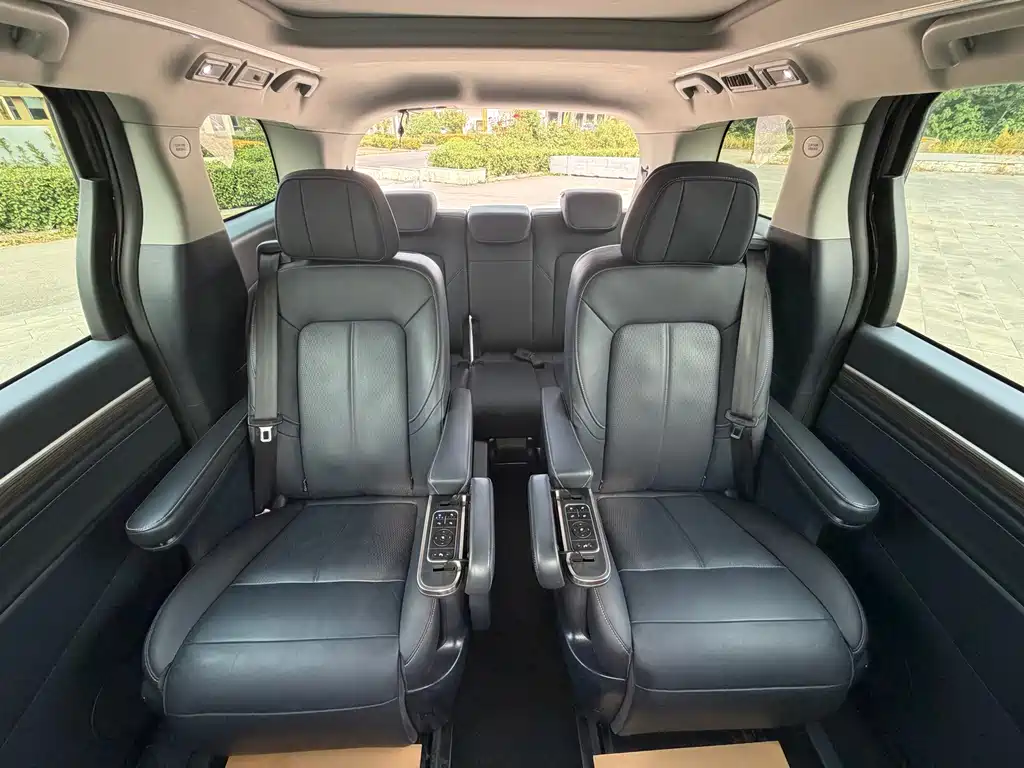 GAC Motor Trumpchi M8 — фото 15