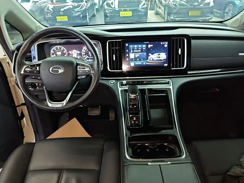 GAC Motor Trumpchi M8 — фото 10