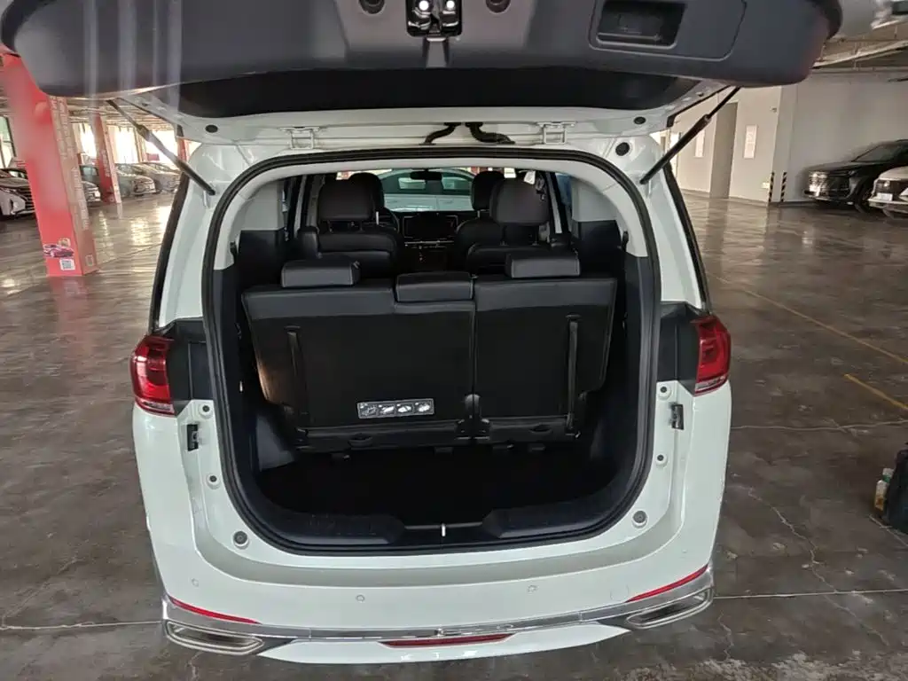 GAC Motor Trumpchi M8 — фото 19