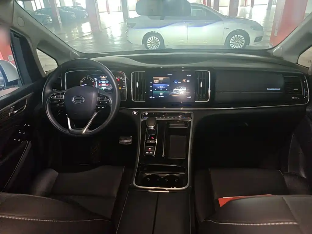 GAC Motor Trumpchi M8 — фото 10