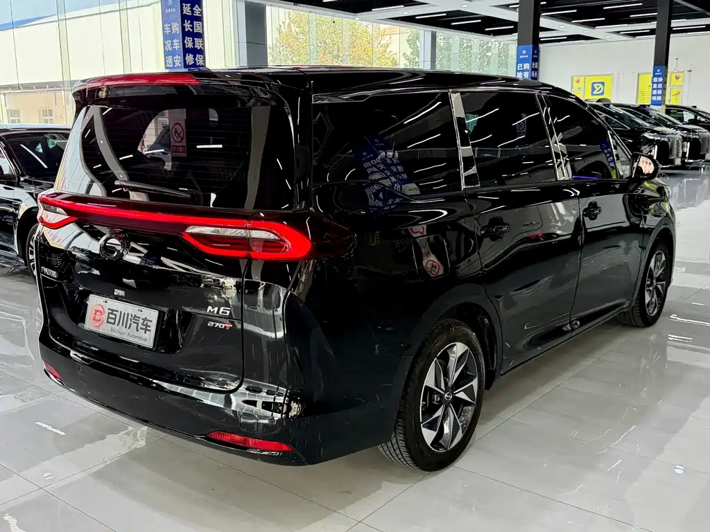 GAC Motor Trumpchi M6 — фото 11