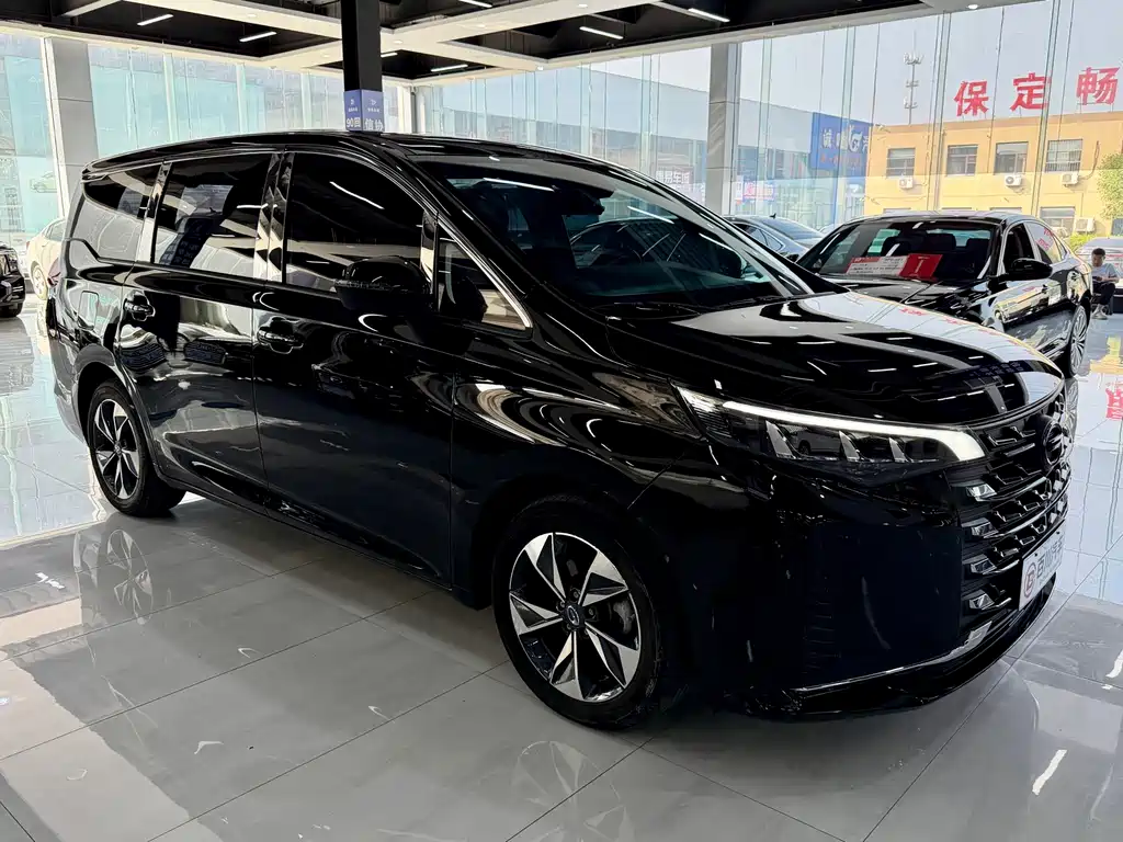 GAC Motor Trumpchi M6 — фото 3
