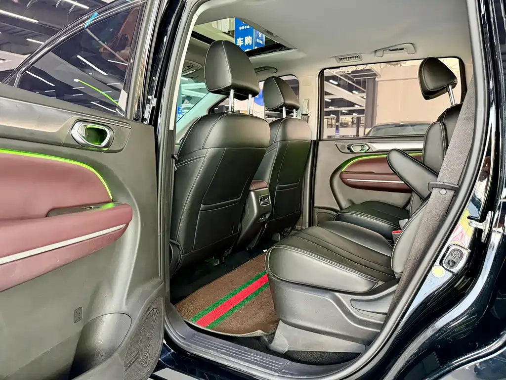 GAC Motor Trumpchi M6 — фото 5