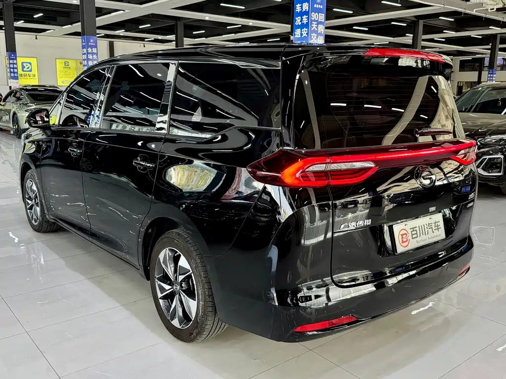 GAC Motor Trumpchi M6 — фото 9