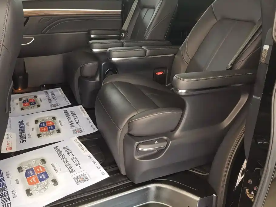 GAC Motor Trumpchi M8 — фото 11